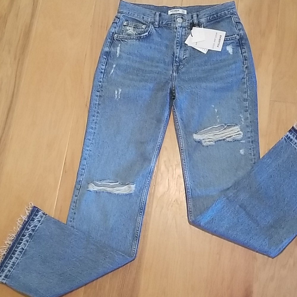 Distressed Pull & Bear Jeans